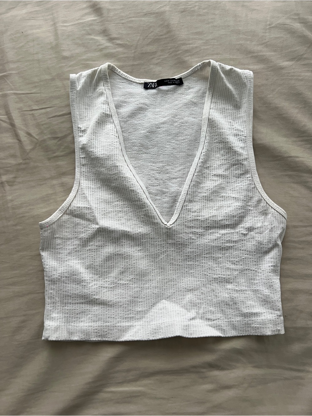 Zara White Ribbed V-Neck Crop Top